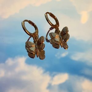 Dainty gold butterfly earrings